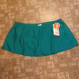 Catalina Vibrant Green Swim Skort Size 2xlarge
